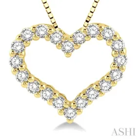 1/2 Ctw Heart Shape Round Cut Diamond Pendant With Chain in 14K Yellow Gold