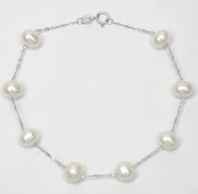 14 Karat White Tin Cup Pearls Bracelet