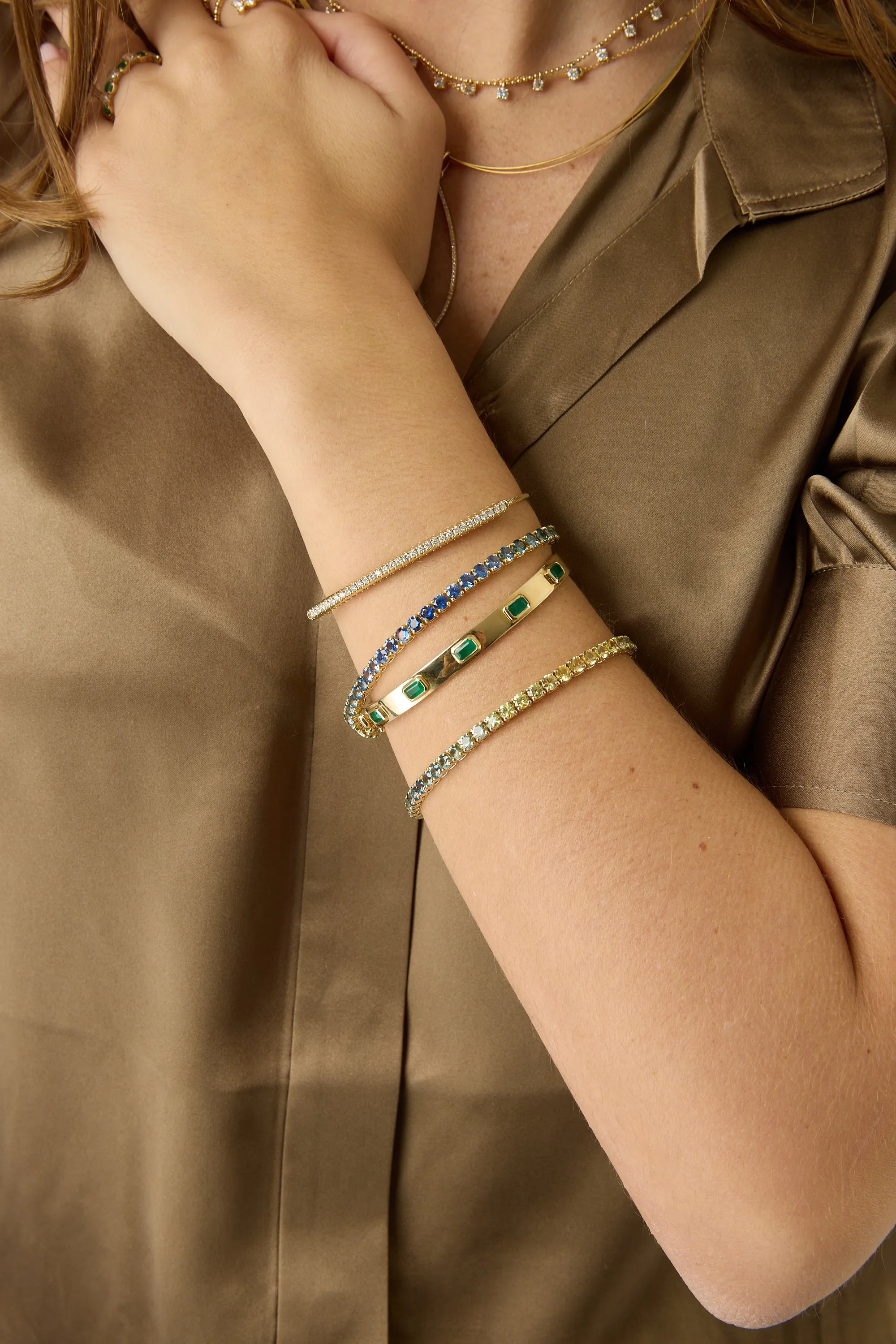 14KY Emerald Bezel Bangle