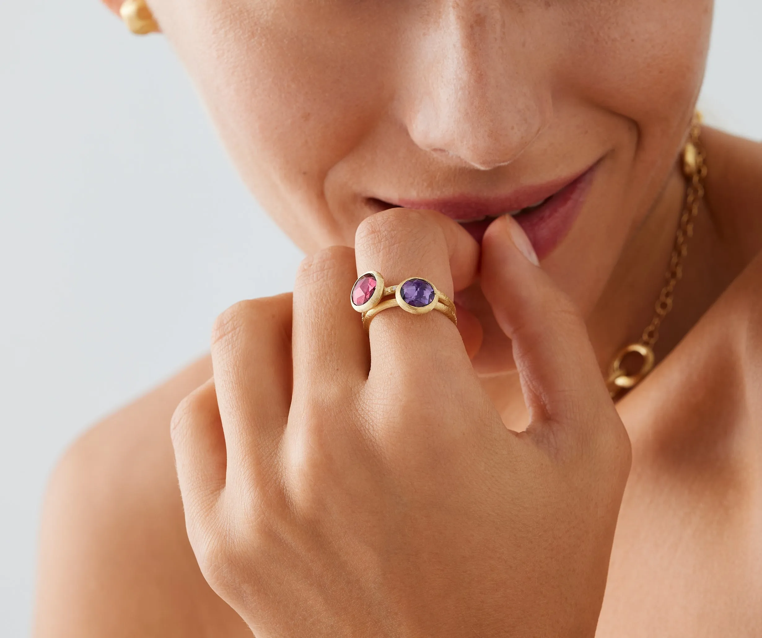 18K Yellow Gold Amethyst Stackable Ring