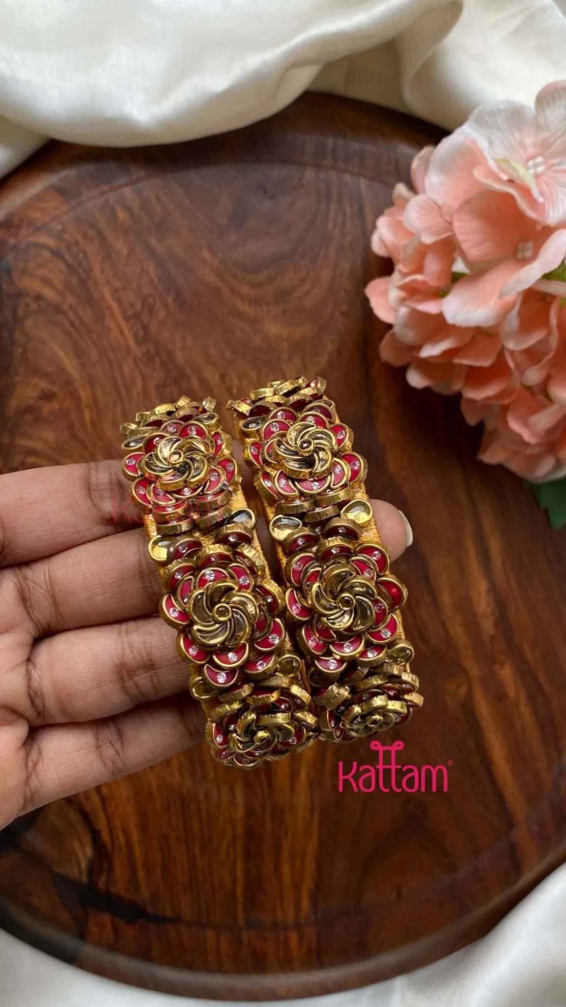 3D Kundan Rose Bangle Set - Red