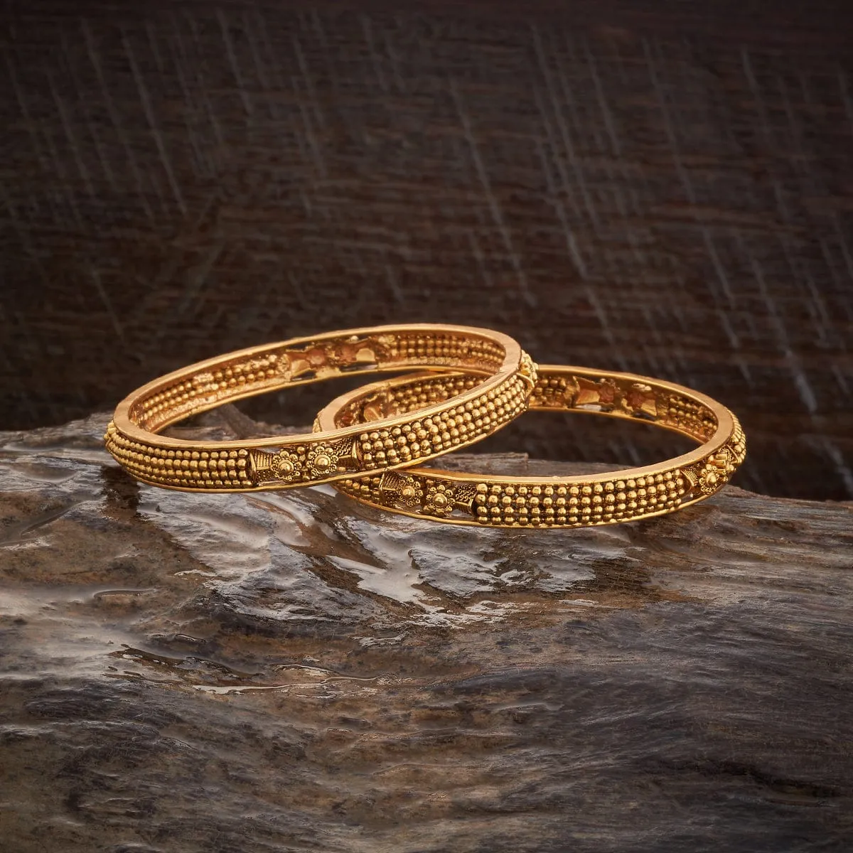Antique Bangle 170481