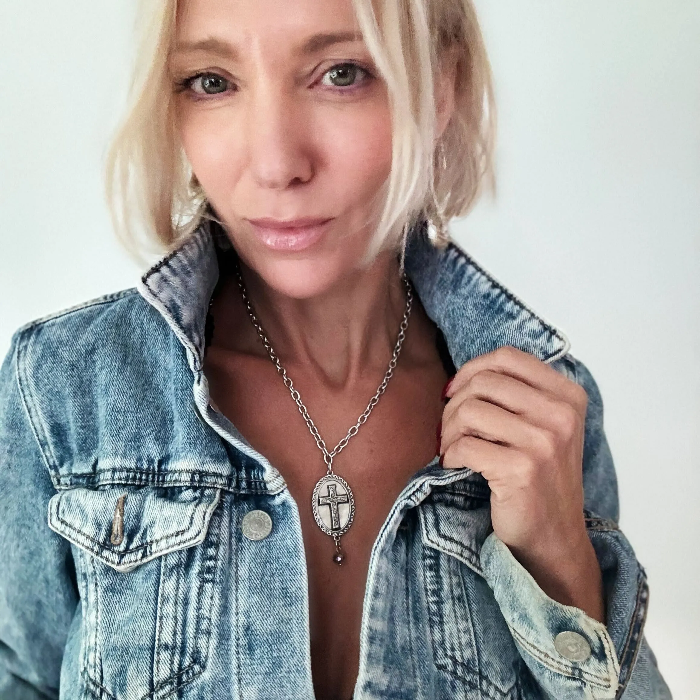 BELIEVE | CROSS | Midi Choker