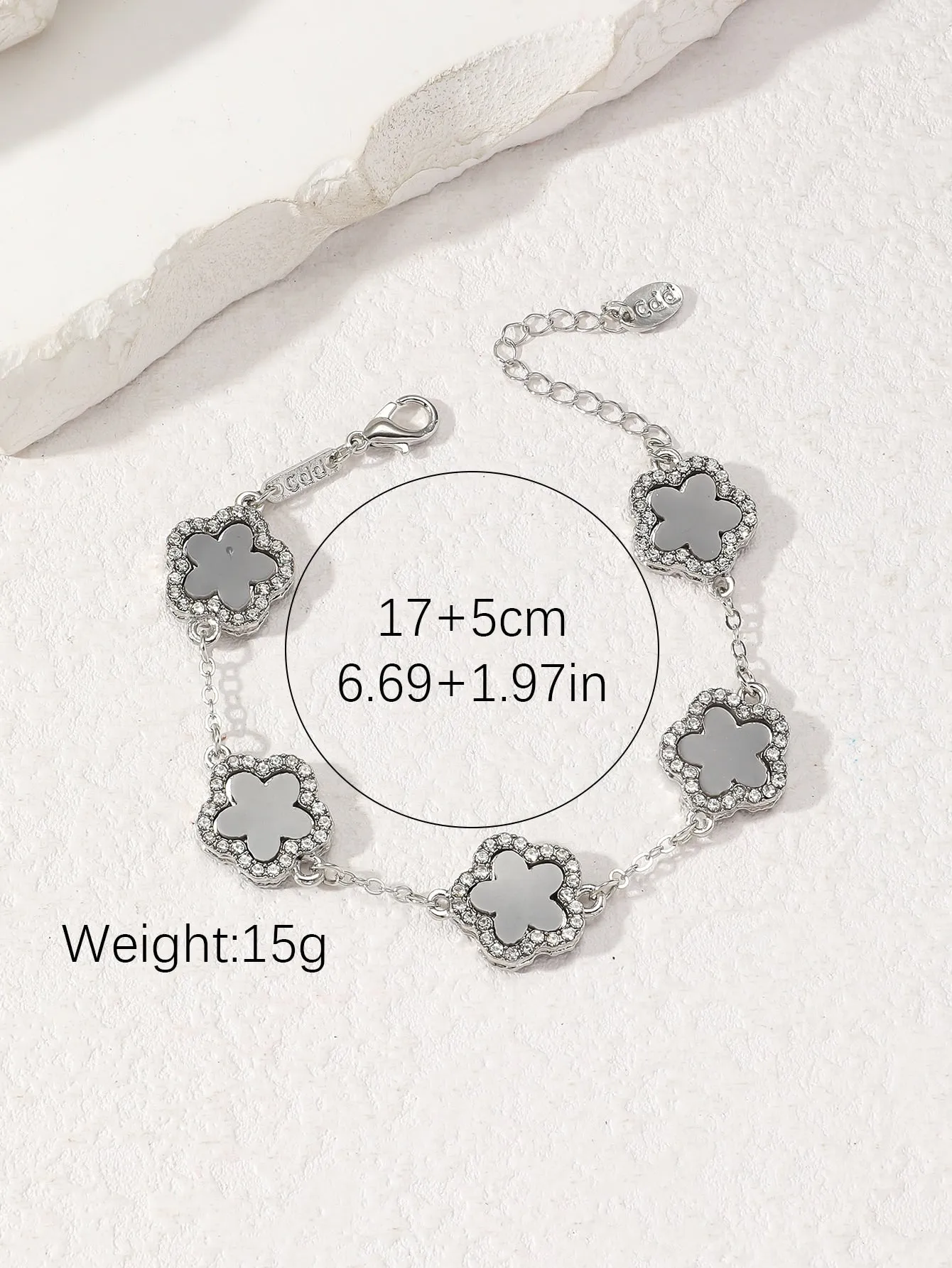 Clover Shaped Rhinestone Inlaid Chic Lady Bracelet Suitable