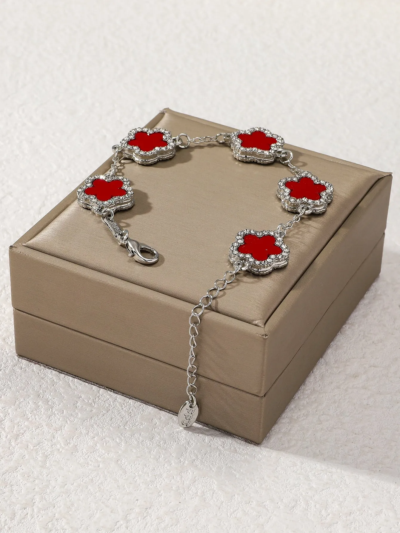 Clover Shaped Rhinestone Inlaid Chic Lady Bracelet Suitable