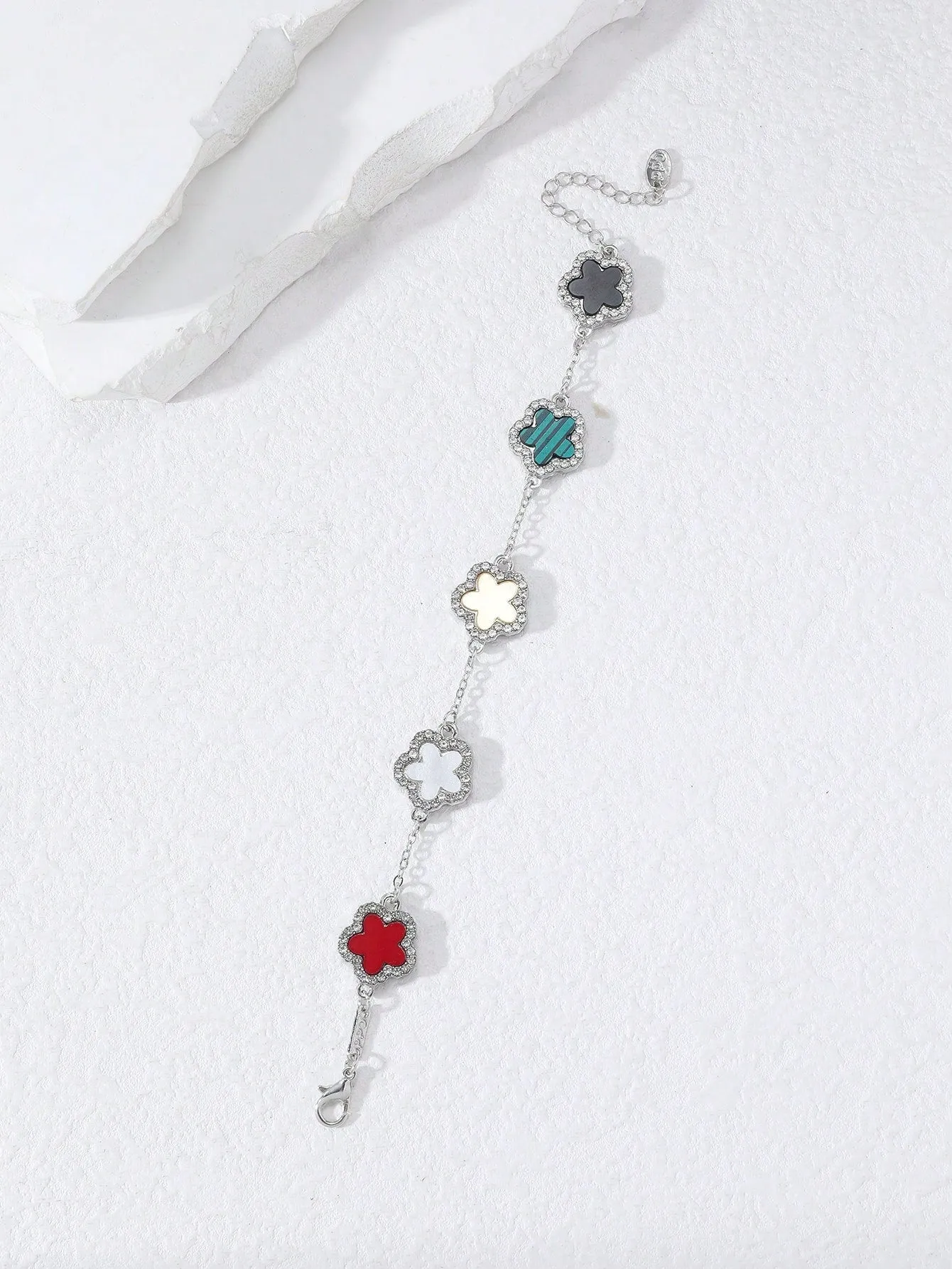 Clover Shaped Rhinestone Inlaid Chic Lady Bracelet Suitable
