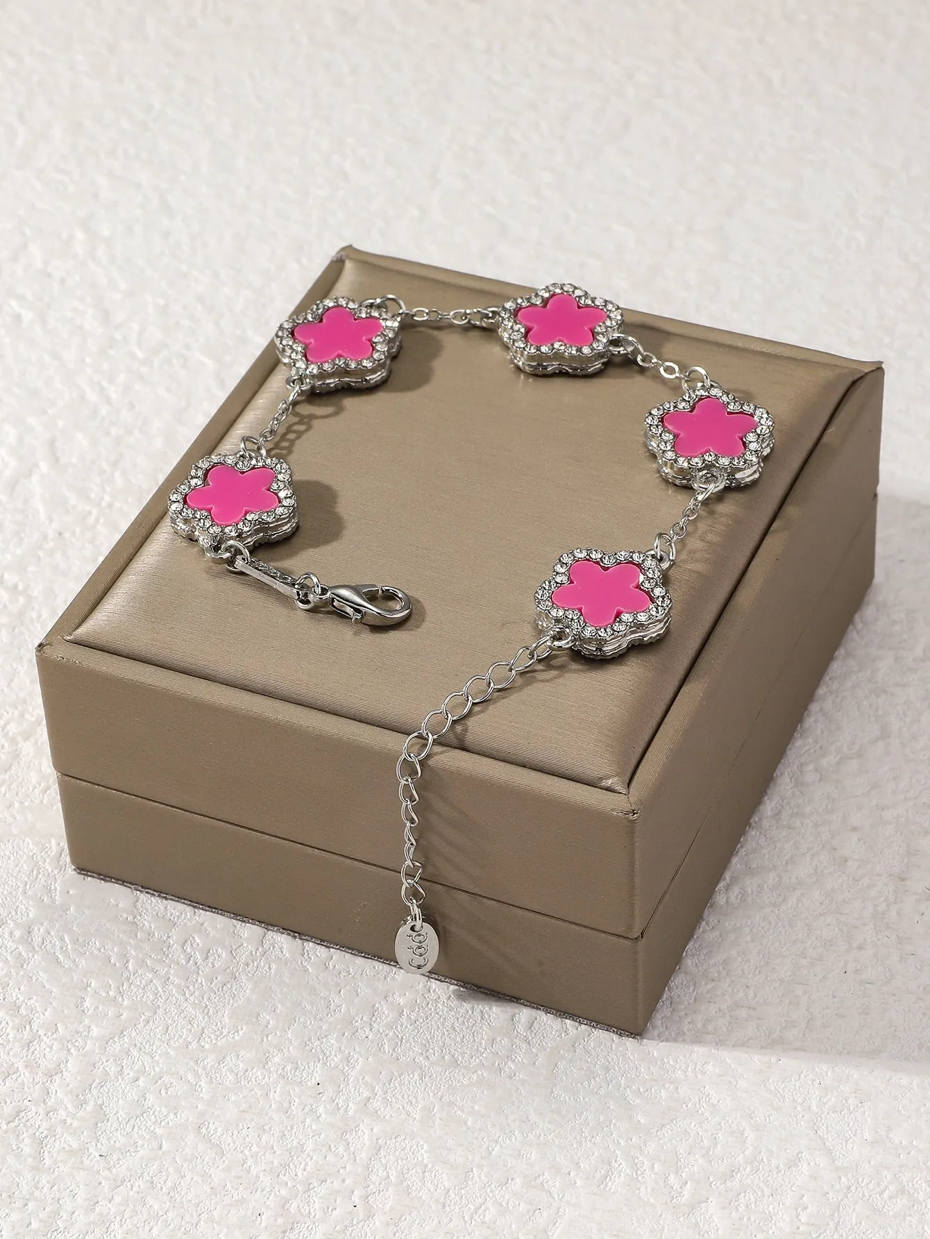 Clover Shaped Rhinestone Inlaid Chic Lady Bracelet Suitable