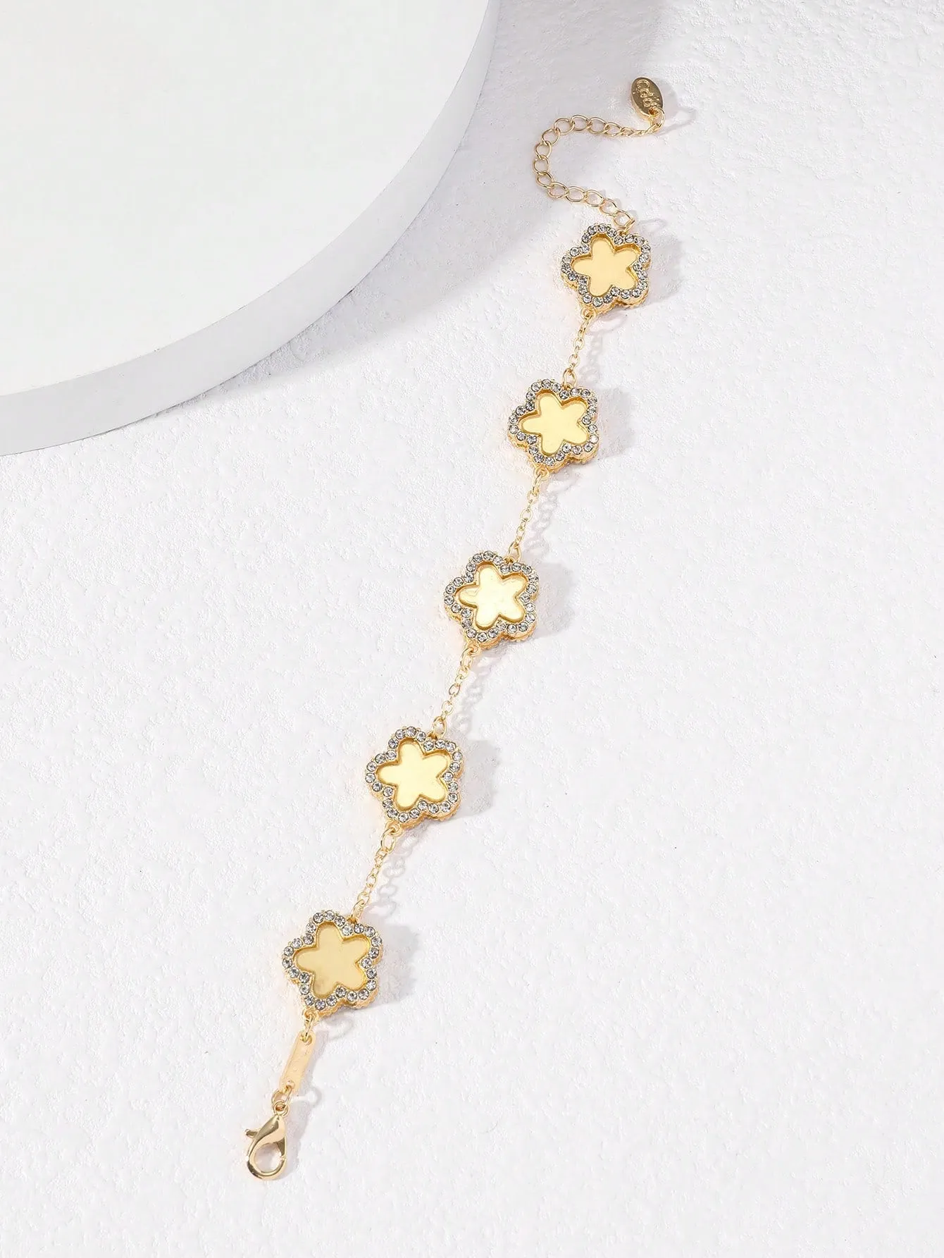 Clover Shaped Rhinestone Inlaid Chic Lady Bracelet Suitable