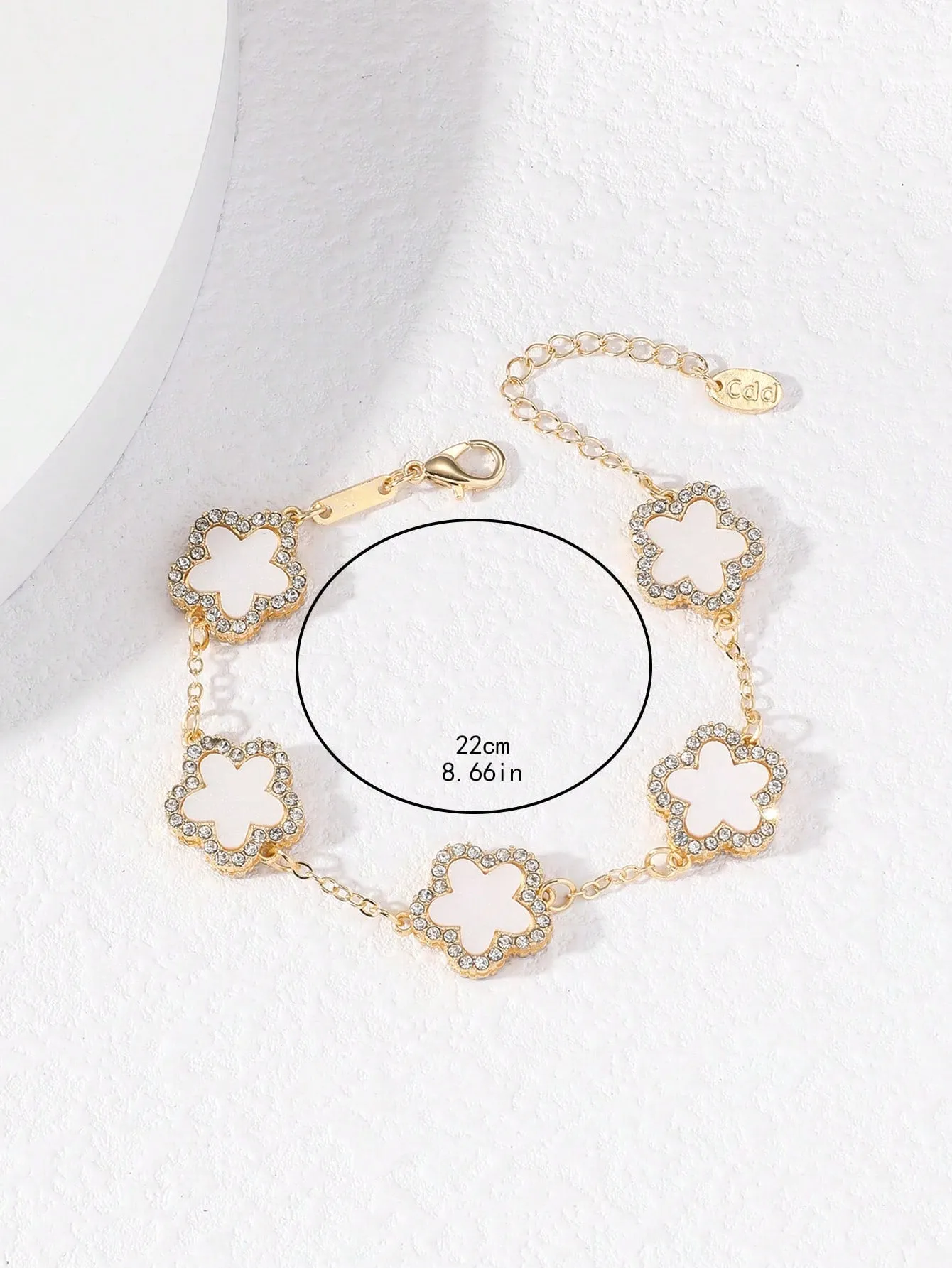 Clover Shaped Rhinestone Inlaid Chic Lady Bracelet Suitable