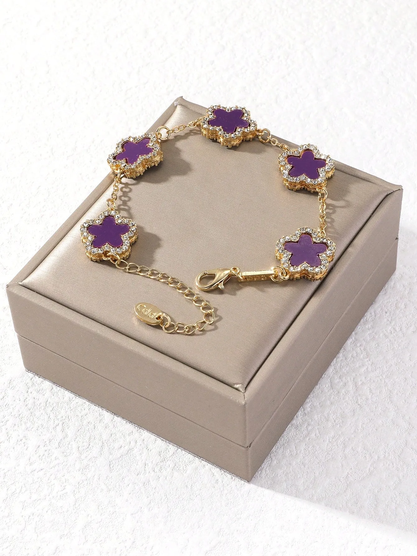 Clover Shaped Rhinestone Inlaid Chic Lady Bracelet Suitable