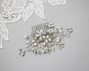Cultured Pearl and Rhinestone Bridal Hair Comb
