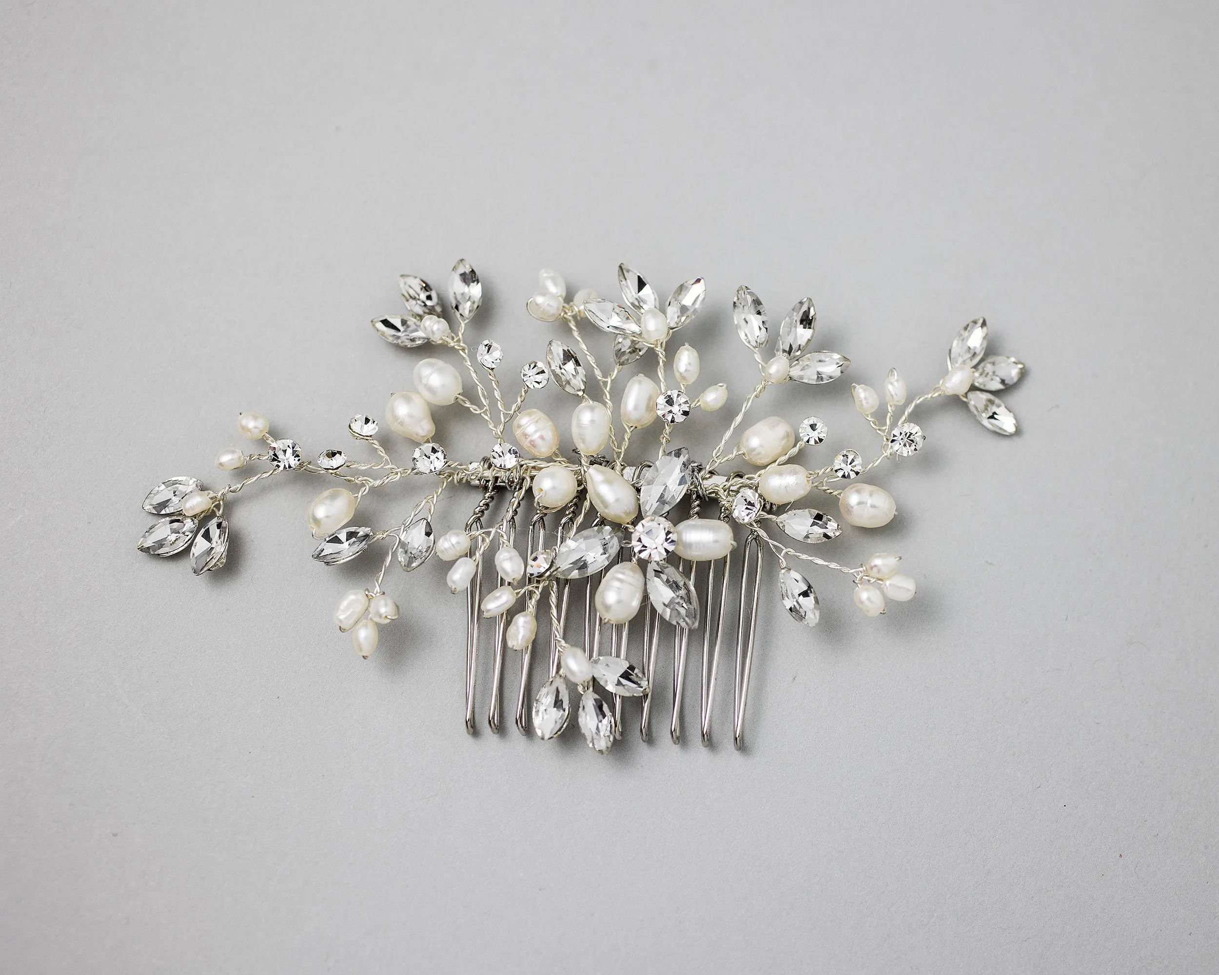Cultured Pearl and Rhinestone Bridal Hair Comb