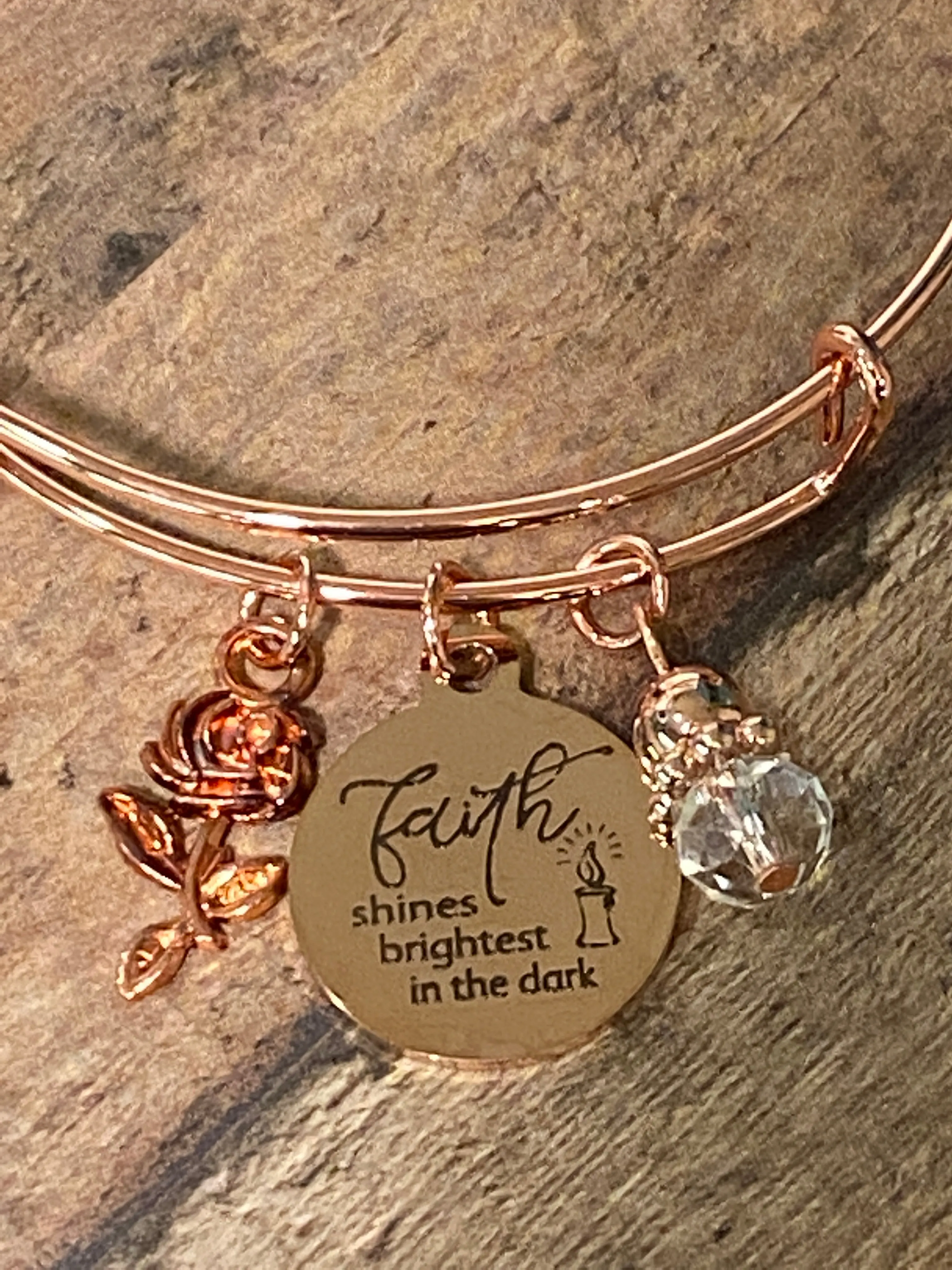 FAITH SHINES BRIGHT (B121R)