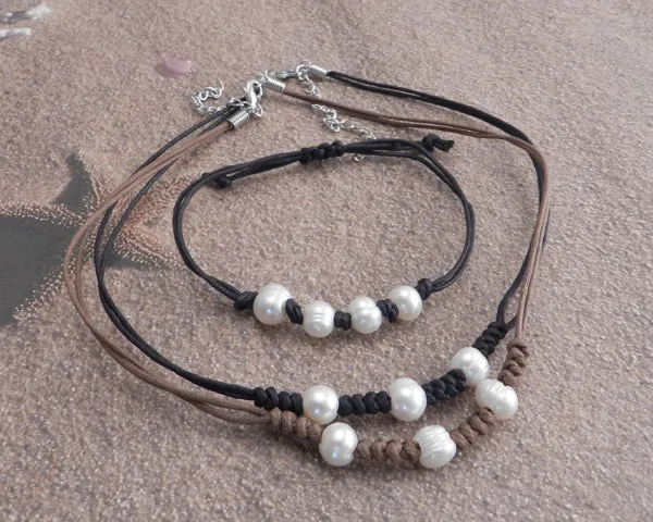 Freshwater Pearl bead Bracelet on cord