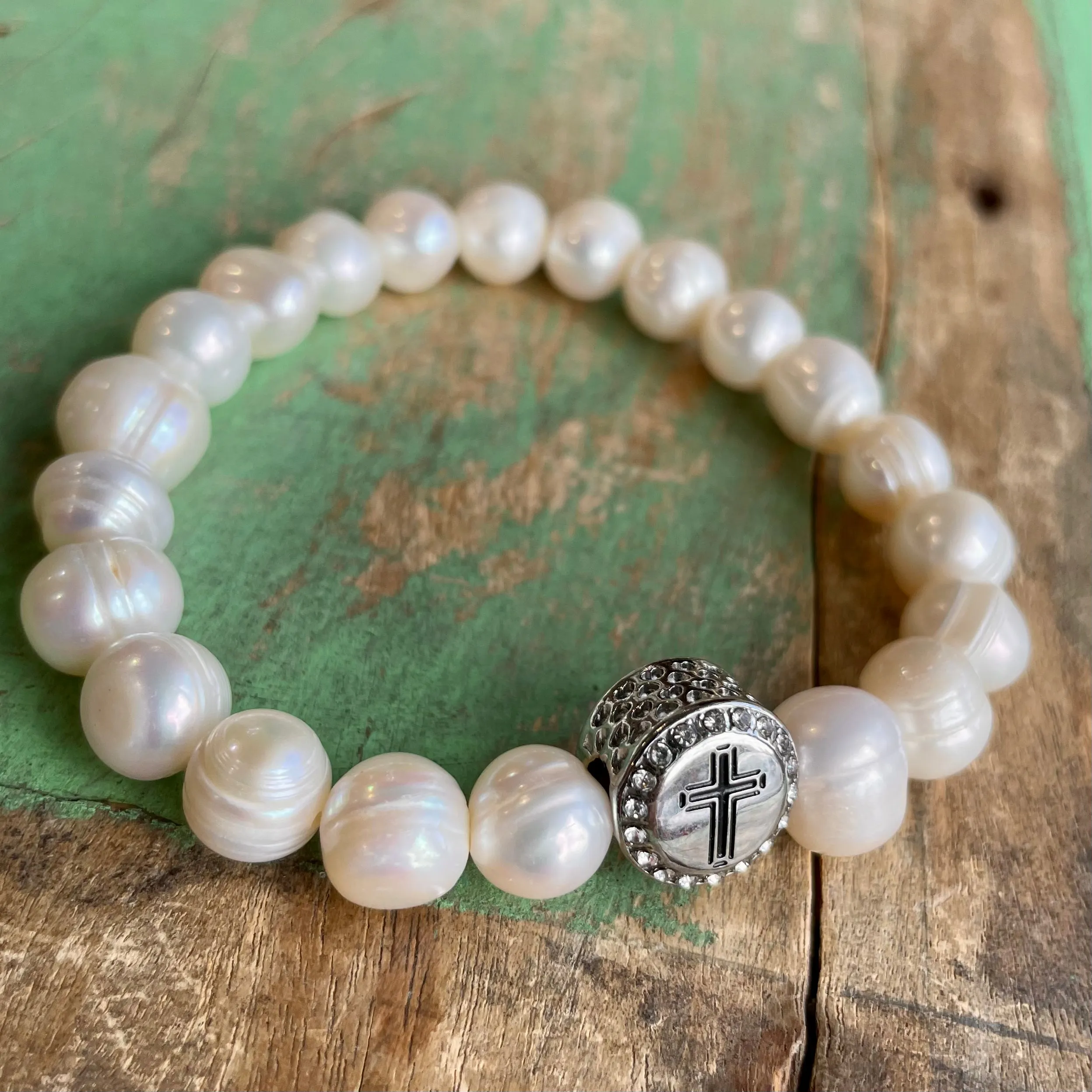 Freshwater Pearl Cross Hill Bracelet