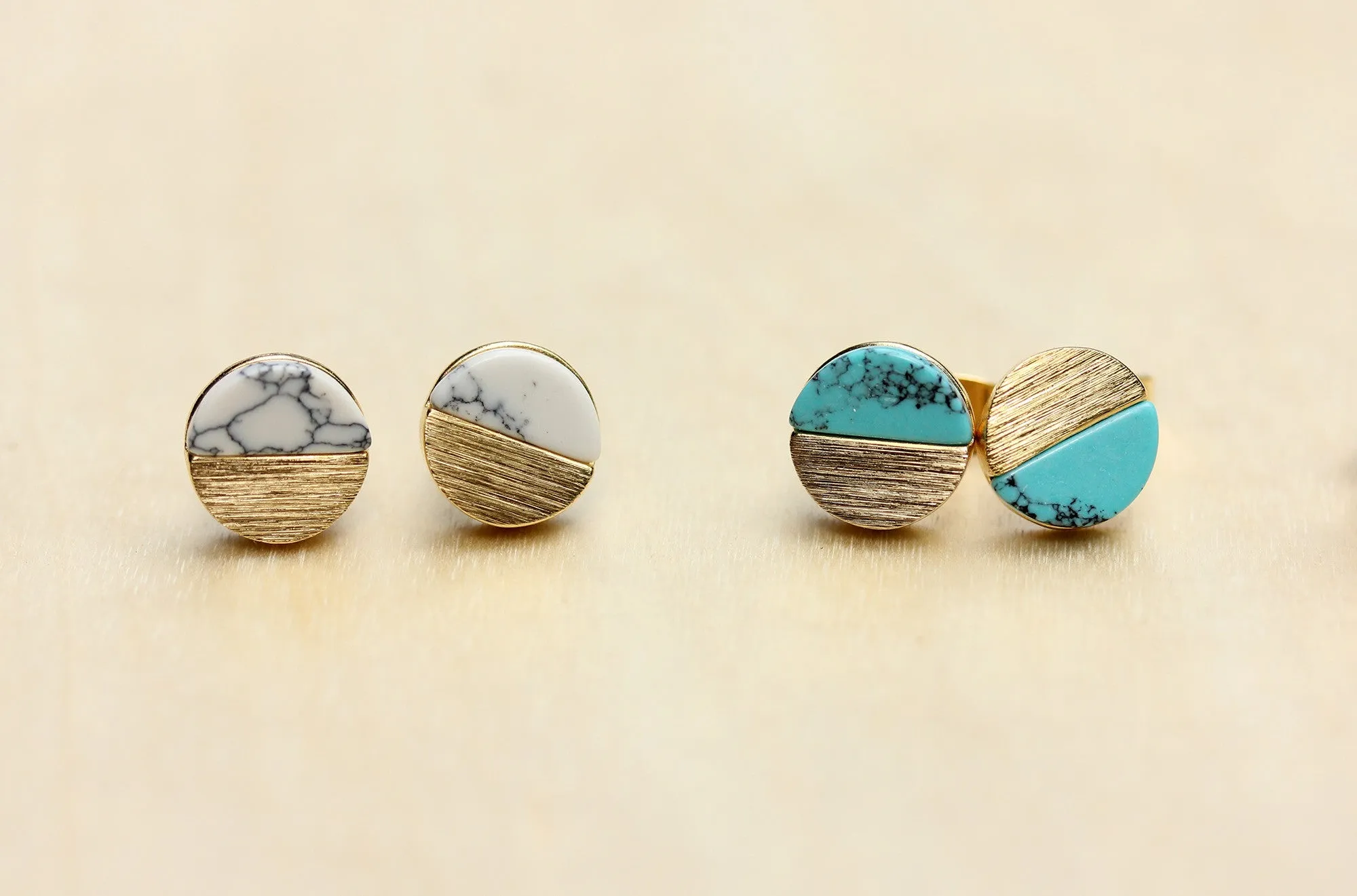 Gemstone Split Studs Round