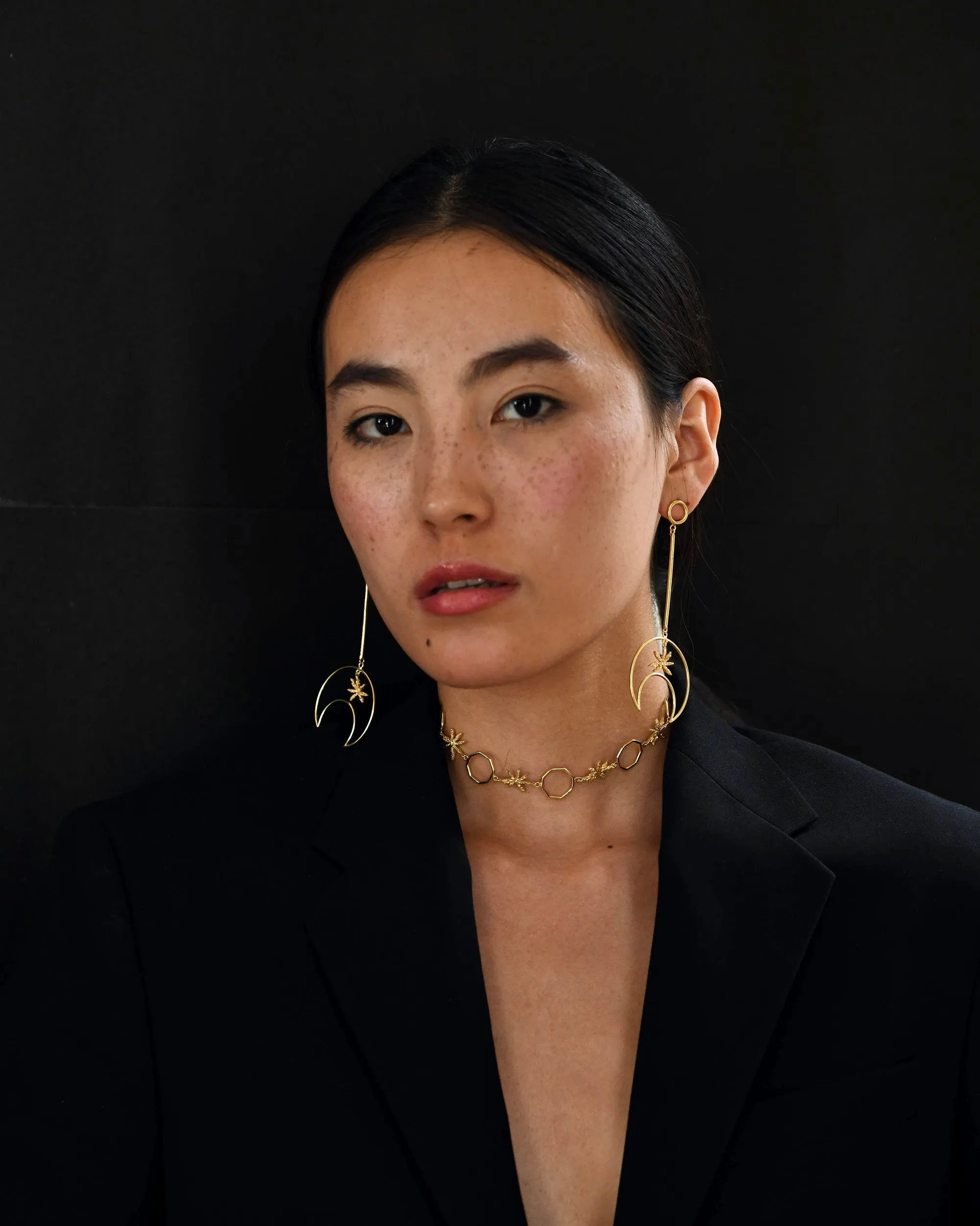 Gold Brass Linked Cinnamon Choker