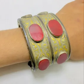 Handmade Handcuffs Inlaid with Glass Stones Bracelet