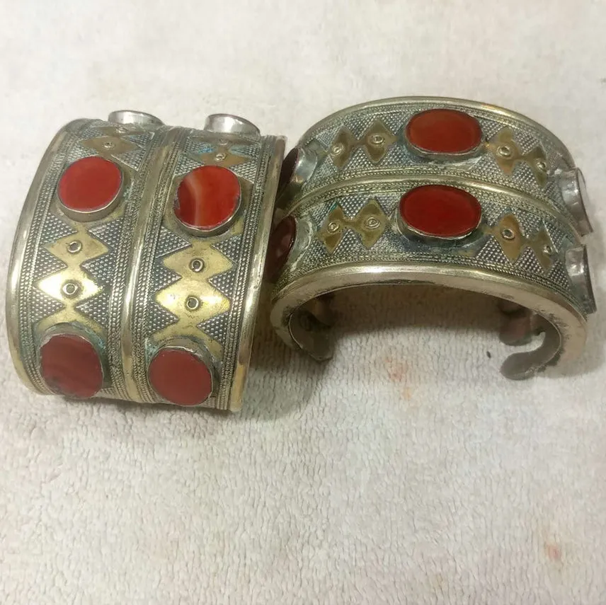 Handmade Handcuffs Inlaid with Glass Stones Bracelet