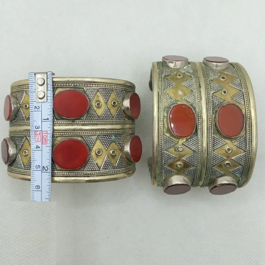 Handmade Handcuffs Inlaid with Glass Stones Bracelet