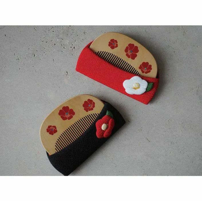 Japanese Maki-e Urushi Lacquer Tsuge (Boxwood) Comb with Chirimen (Crepe Fabric) Case - Camellia - ,  Handmade in Kyoto, Japan,  Japanese traditional hair comb