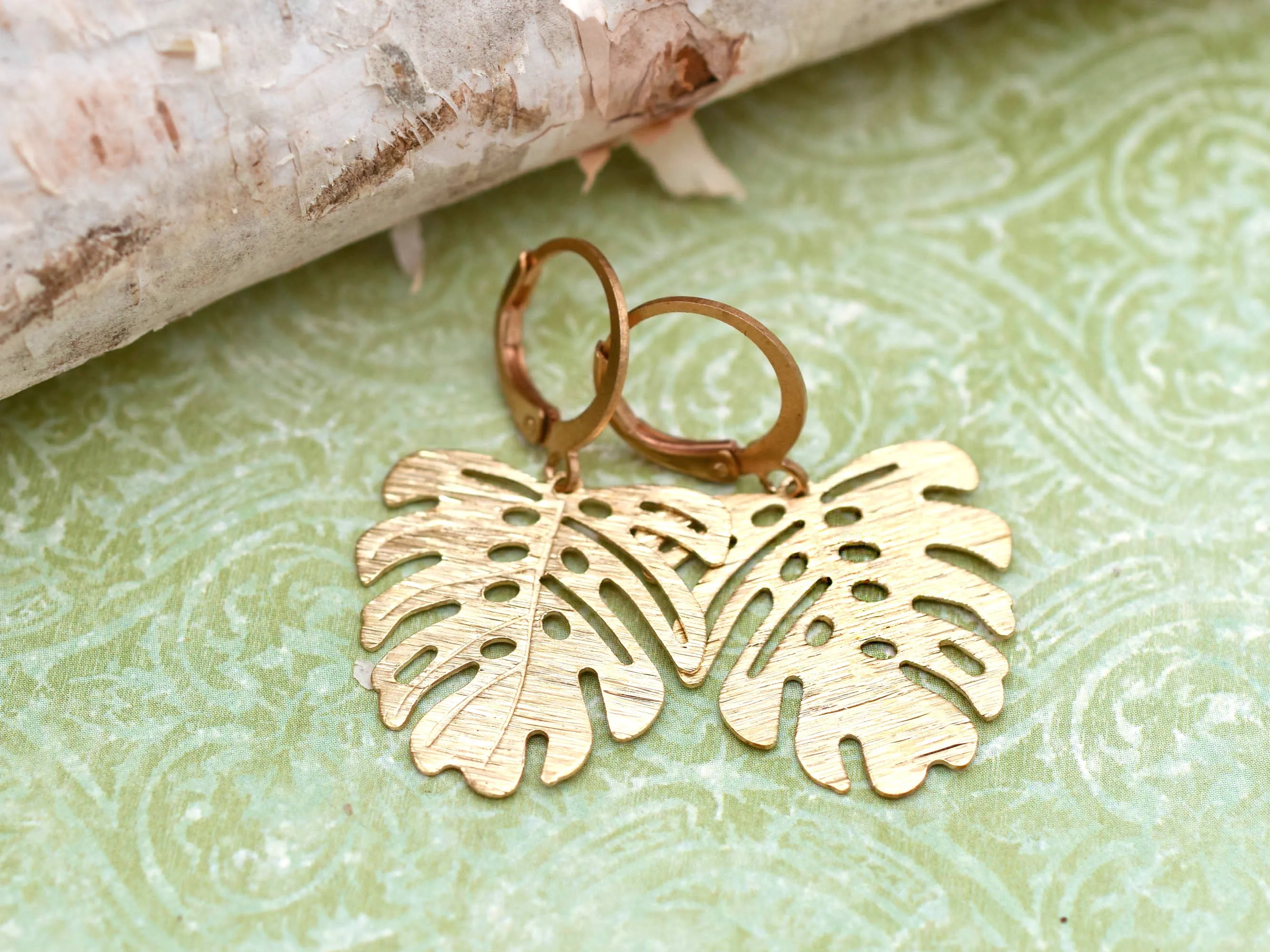 Large Brass Monstera Leaf