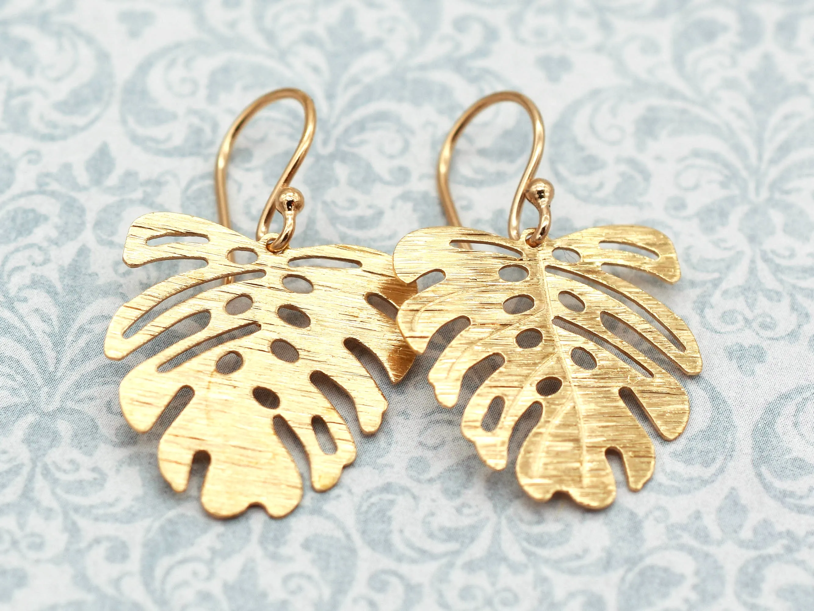 Large Brass Monstera Leaf