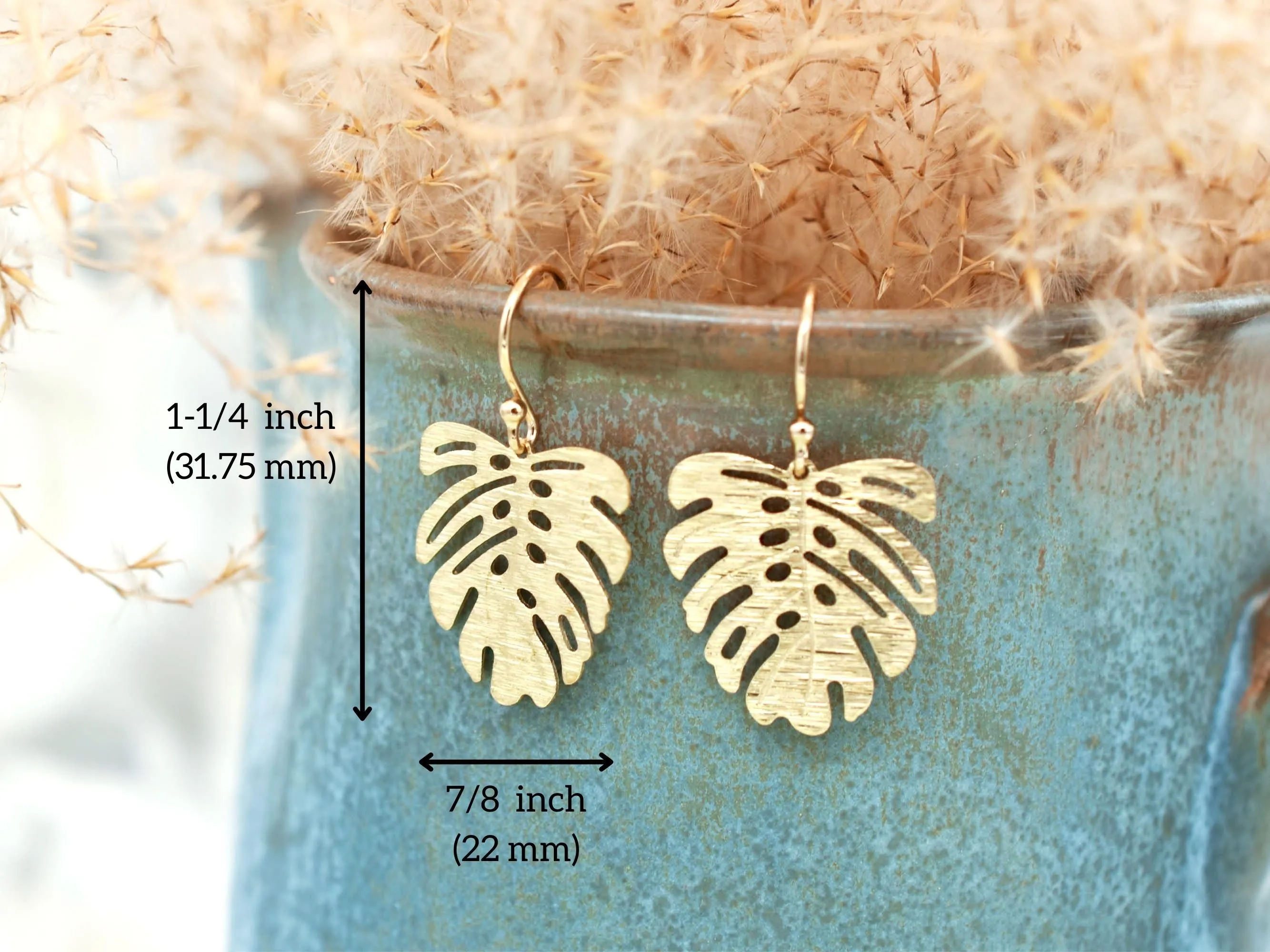 Large Brass Monstera Leaf