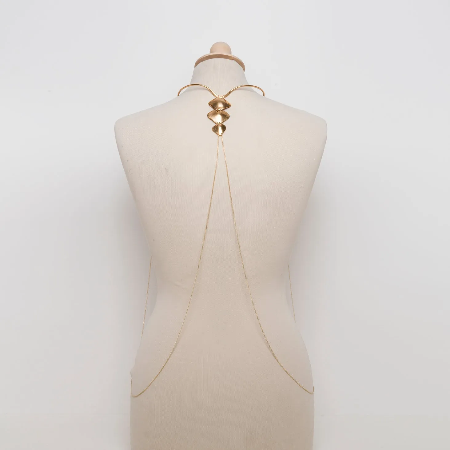 Molded Spine Body Chain