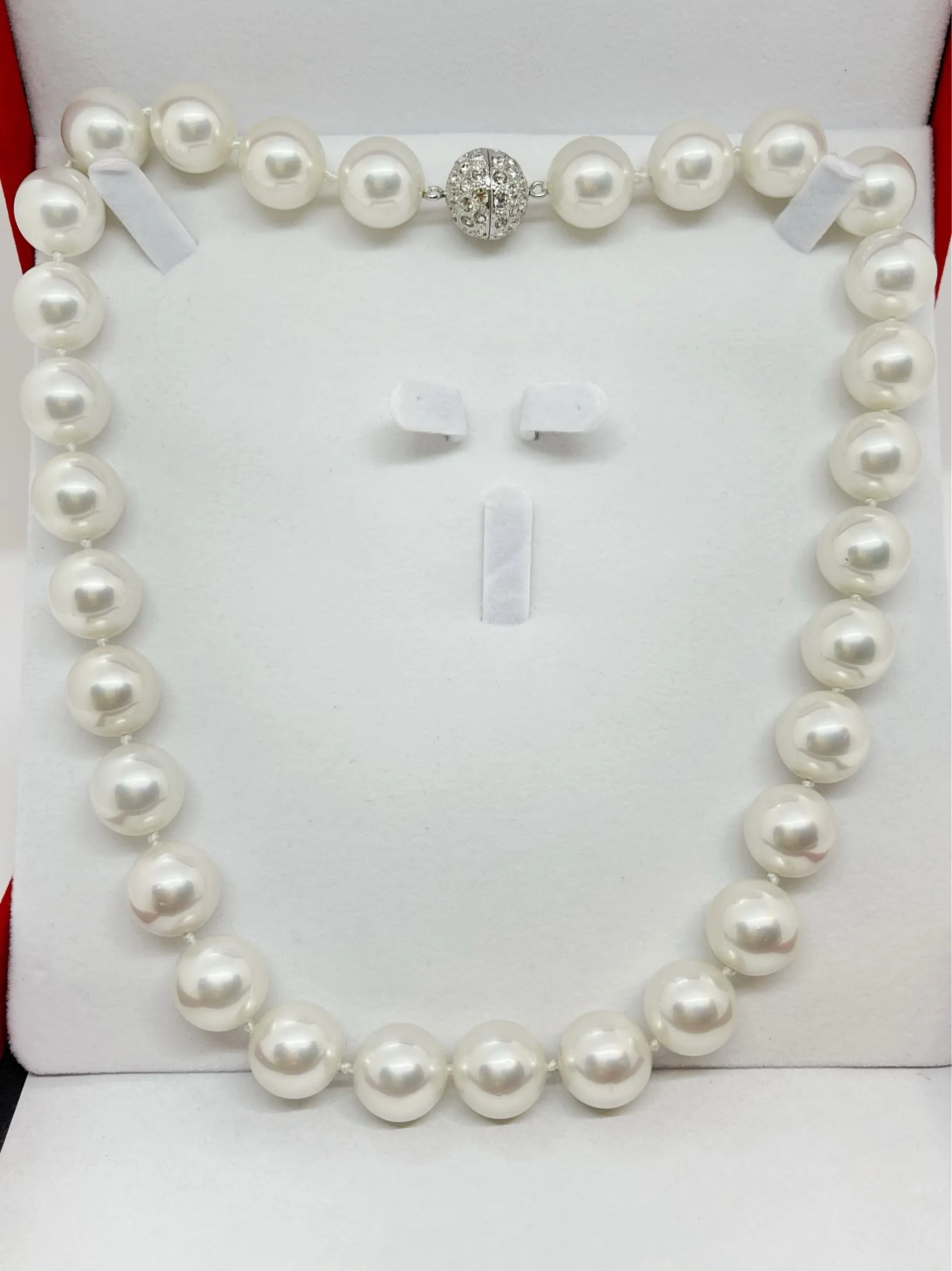 Mother of Pearl 12mm size with Screw Claps