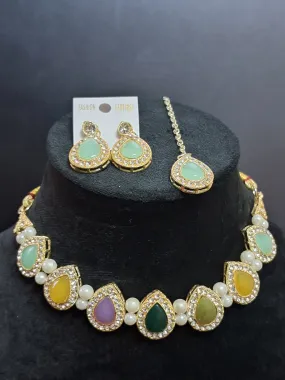 Multi Colour Kundan Choker Necklace with Earring & Maang Tikka