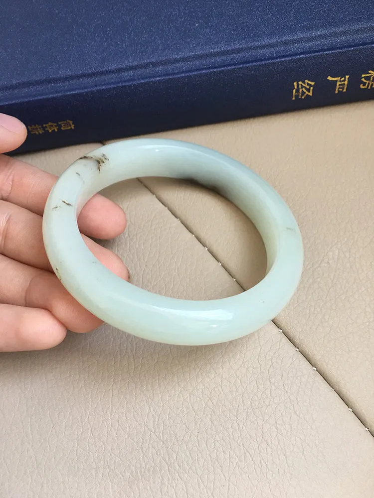 Natural Jade Bangle Nephrite Bangle Internal Diameter 58.1mm NBE004