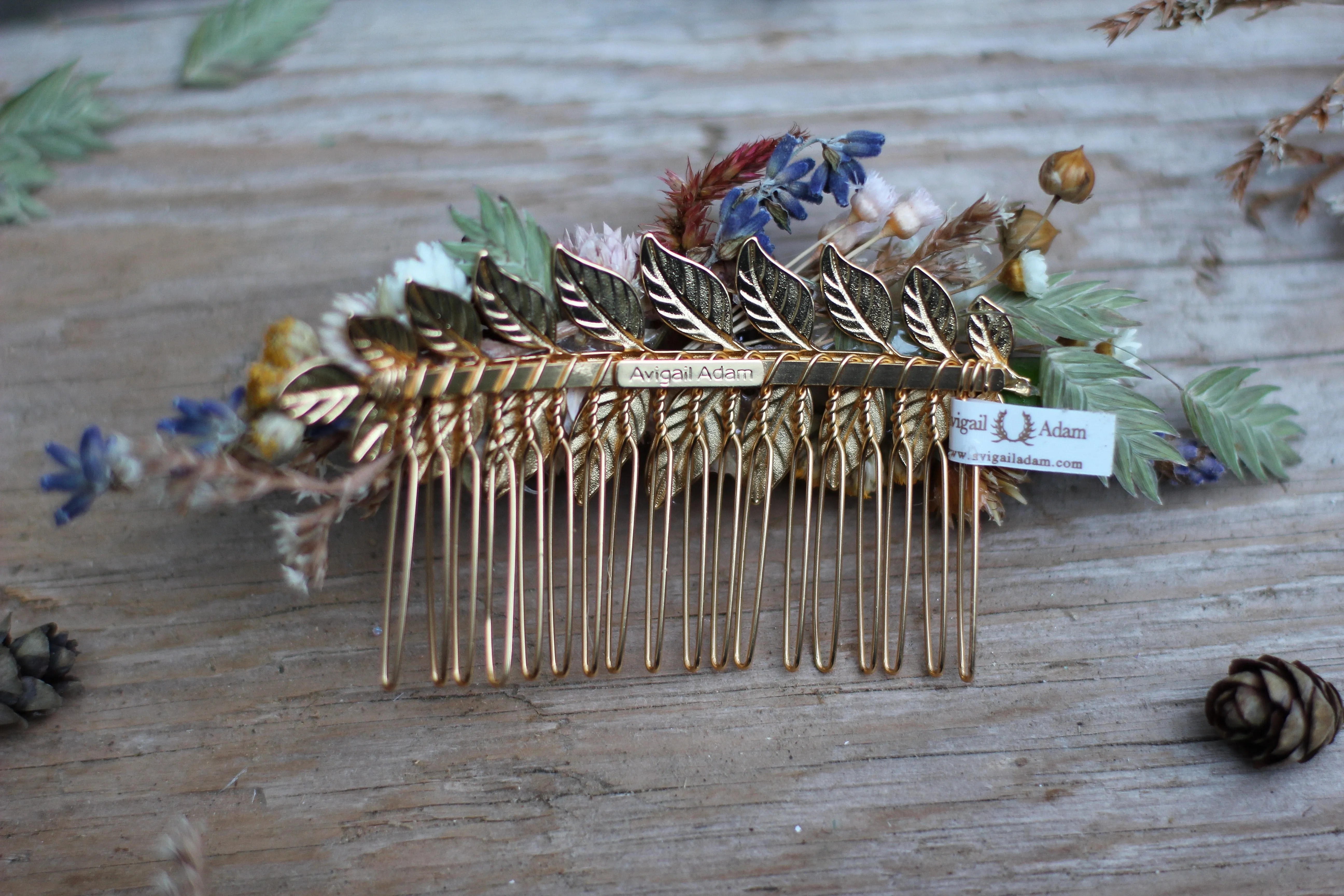 Preorder * Athena Dried Flowers Hair Comb