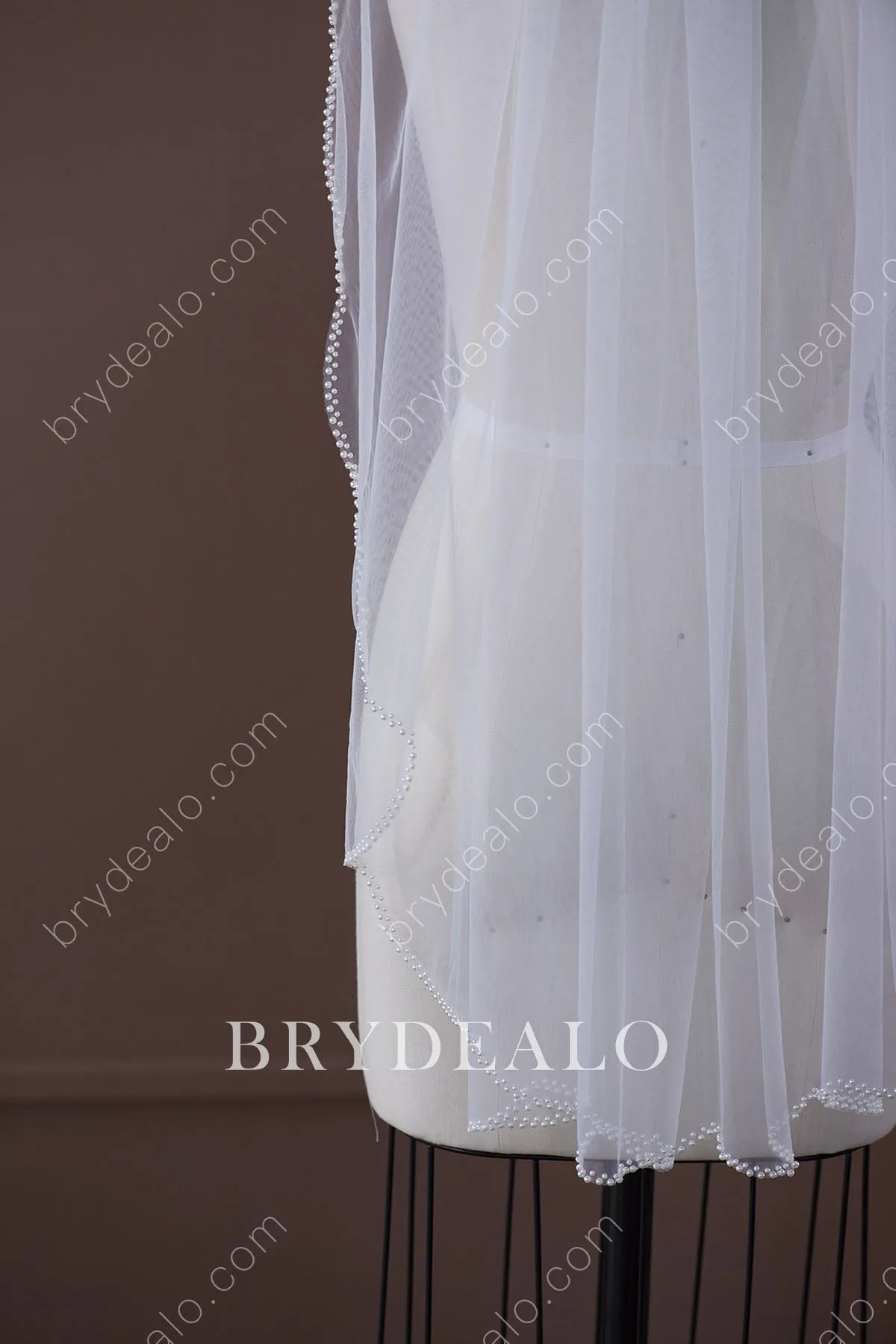 Refined Pearls Wedding Veil for Sale