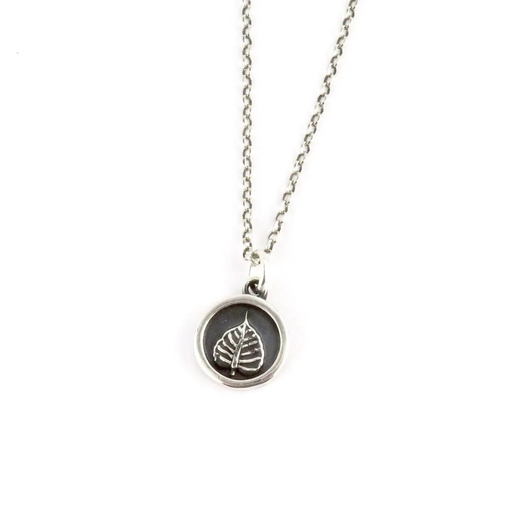 Round Leaf Necklace