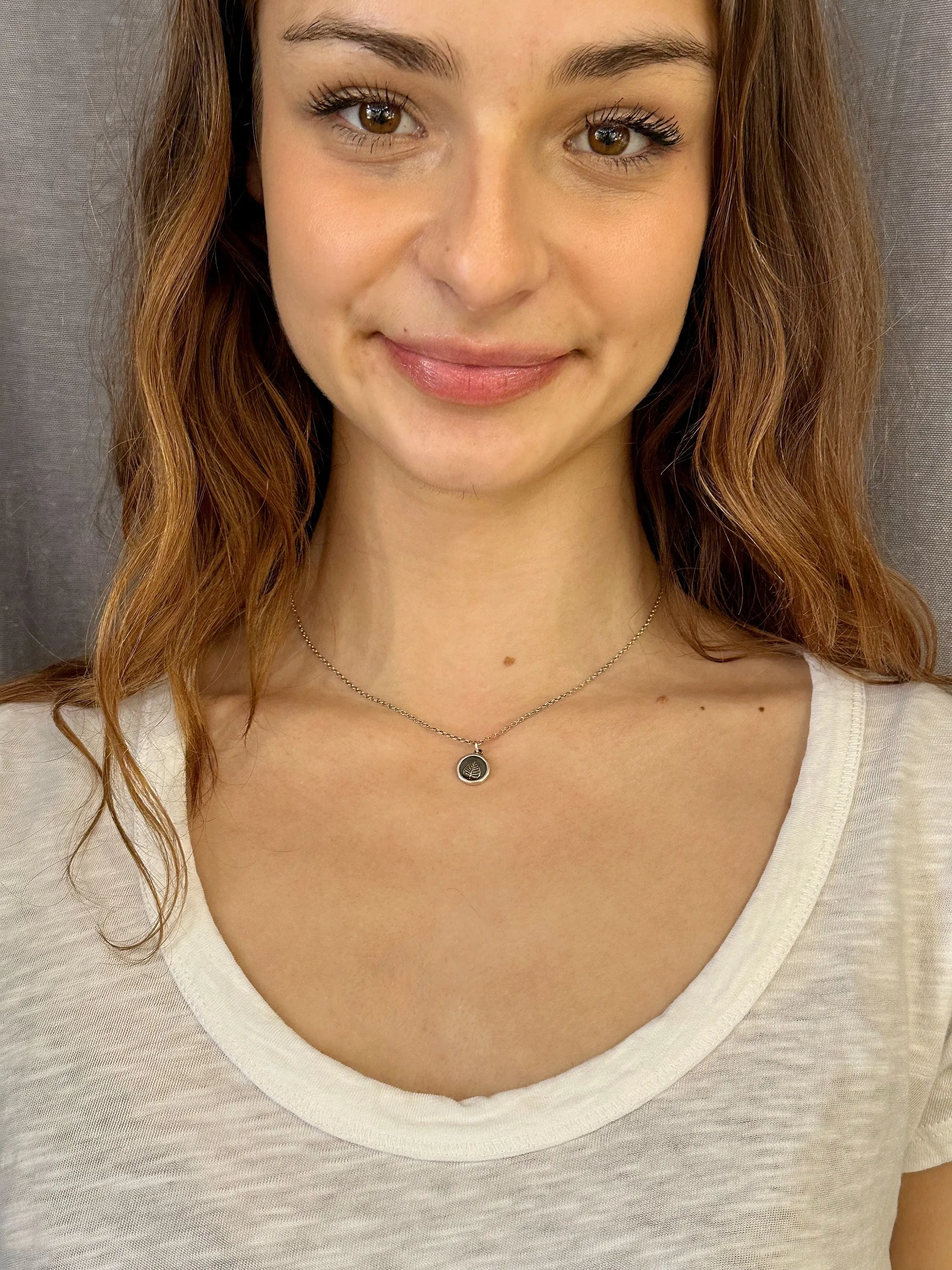 Round Leaf Necklace