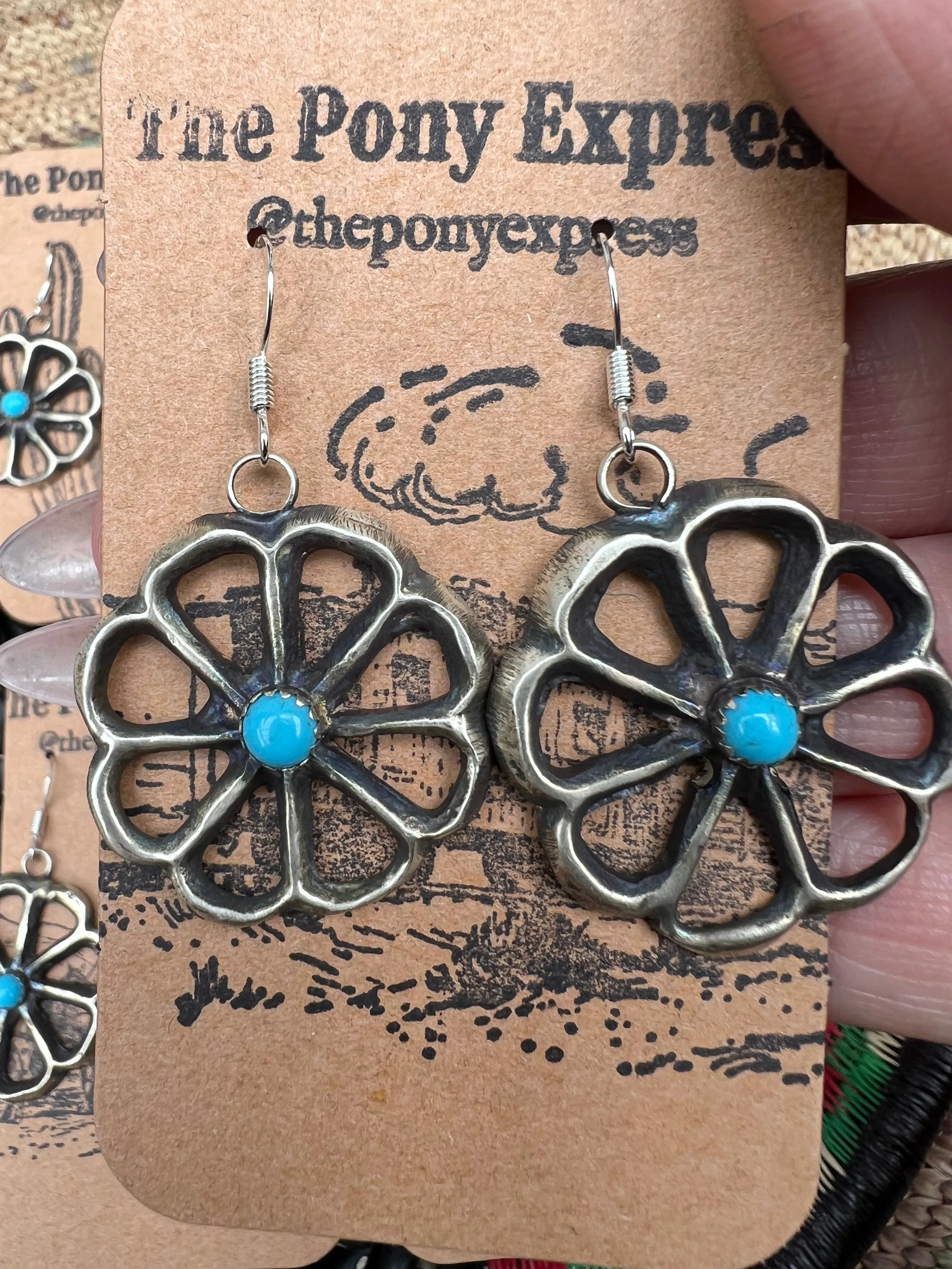 Sandcast Daisy Dangles