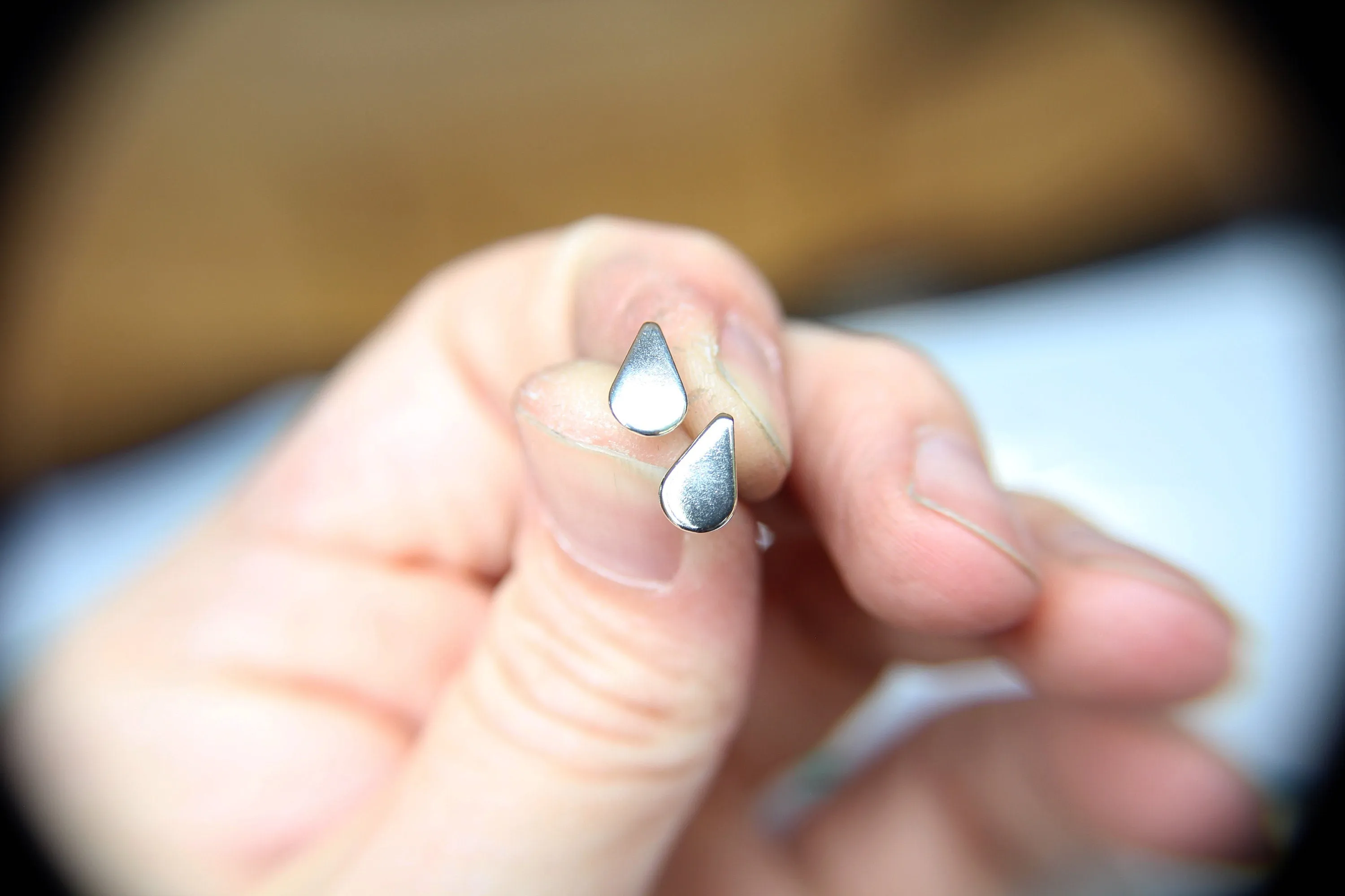 Simple Earrings, Drop Earrings, Teardrop Earrings, Tiny Teardrop Earrings, Stud Earrings, Metal Earrings, Modern Jewelry, Minimalist, Gift