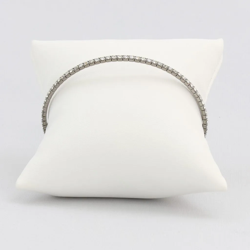 Small adjustable box-snake chain bracelet with inlaid diamond-like cubic zirconia crystals