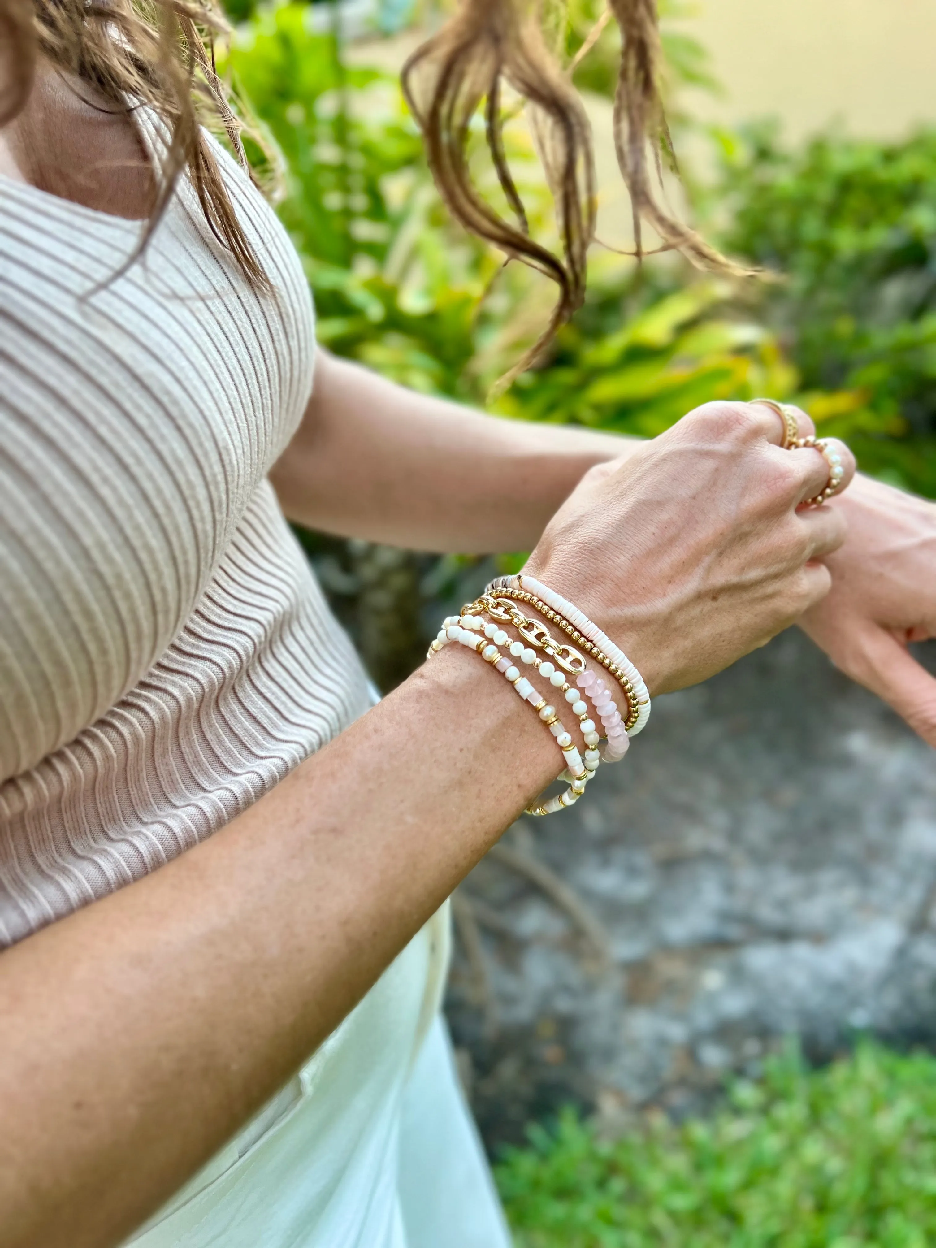 STONE BEAD STRETCH BRACELET