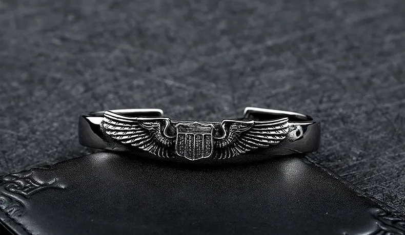 Titanium Steel World War II Air Force Flying Tigers Badge Bracelet