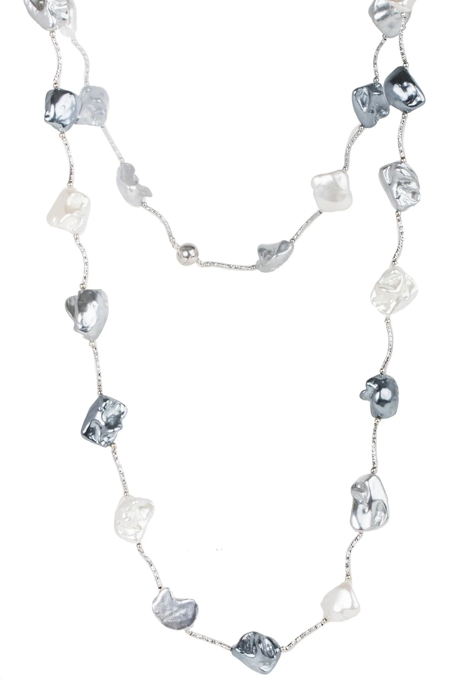 Trikon Baroque Pearl Necklace