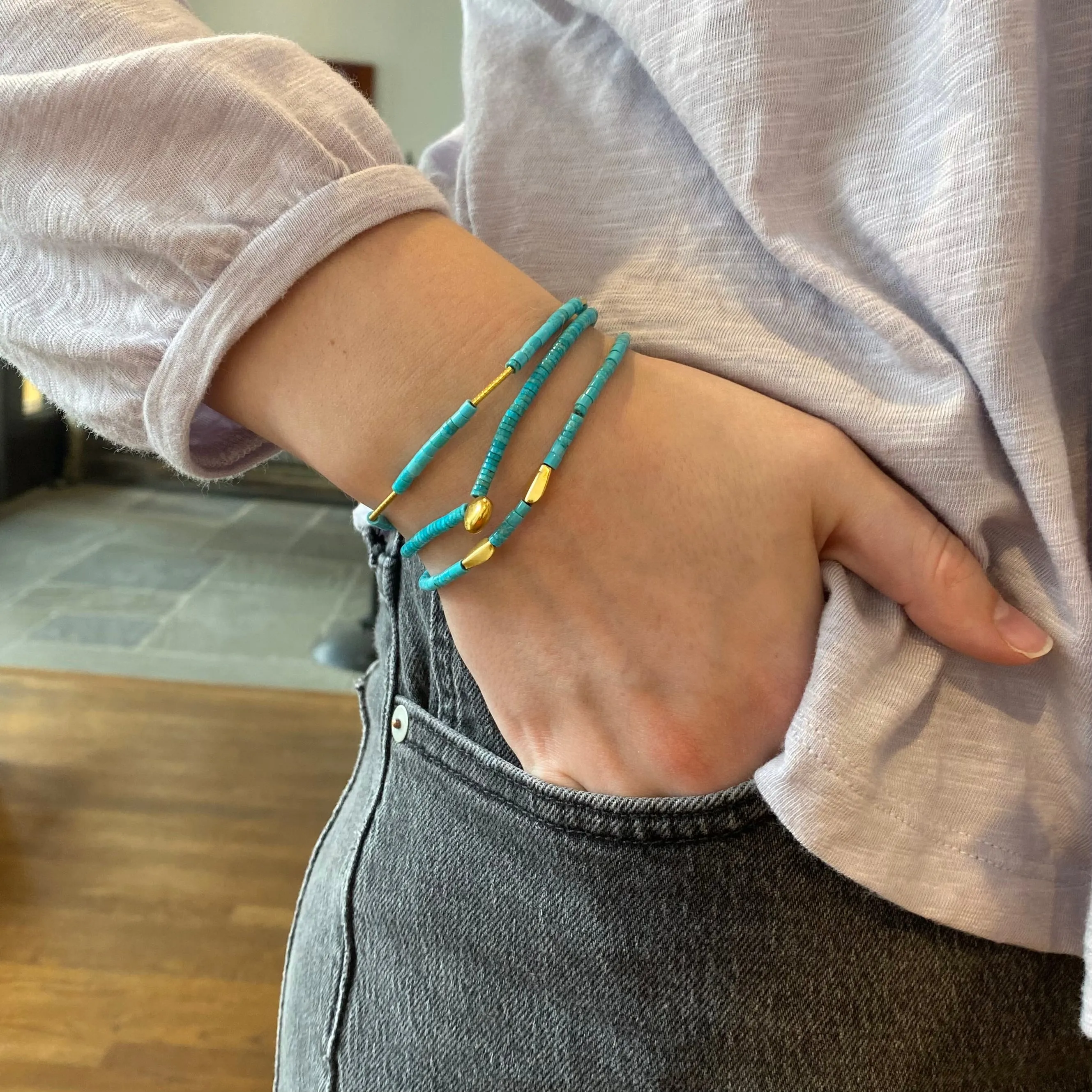 Turquoise & Duo Gold Tubes Stretch Bracelet