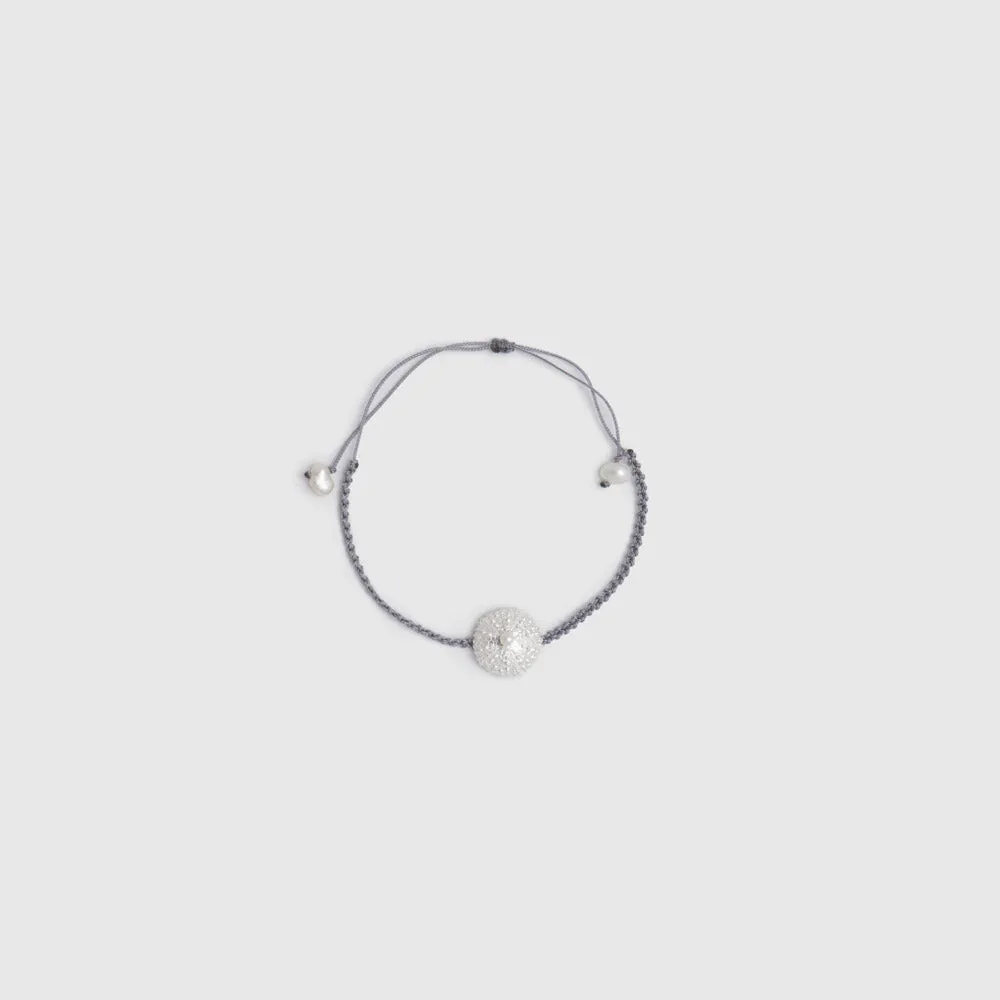 Urchin with pearl - macrame bracelet - silver 925 - grey