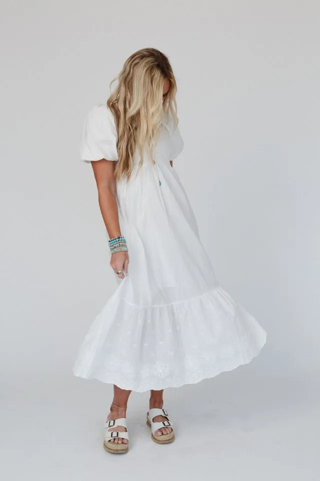 Violet Veil Scalloped Lace Dress - Off White