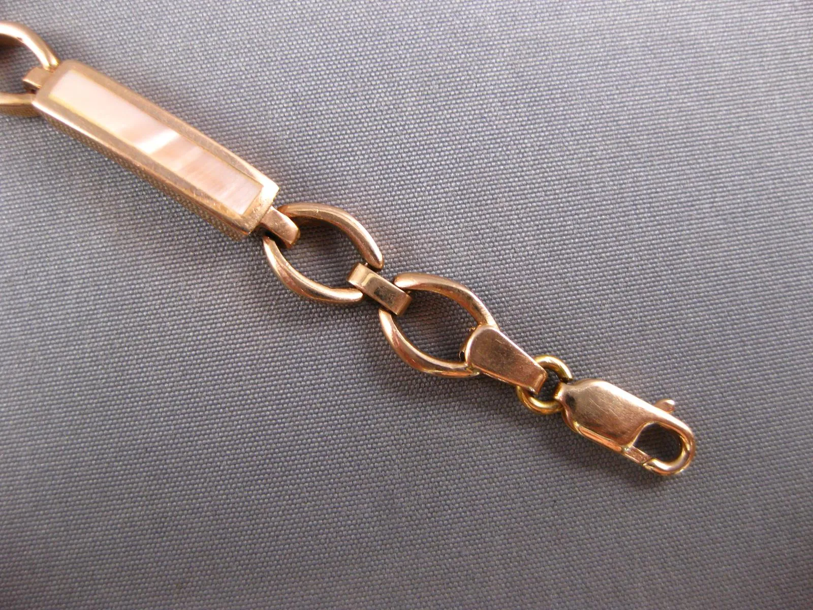 WIDE AAA MOTHER OF PEARL 14KT ROSE GOLD 3D RECTANGULAR & OVAL LINK FUN BRACELET